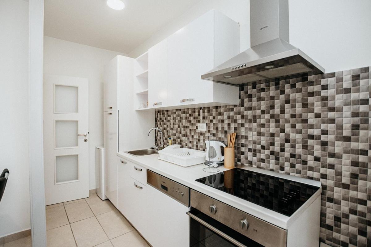 Double And Single S Apartments Zadar Exterior photo